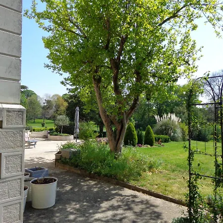 La Maison Ribotteau - The Coach House